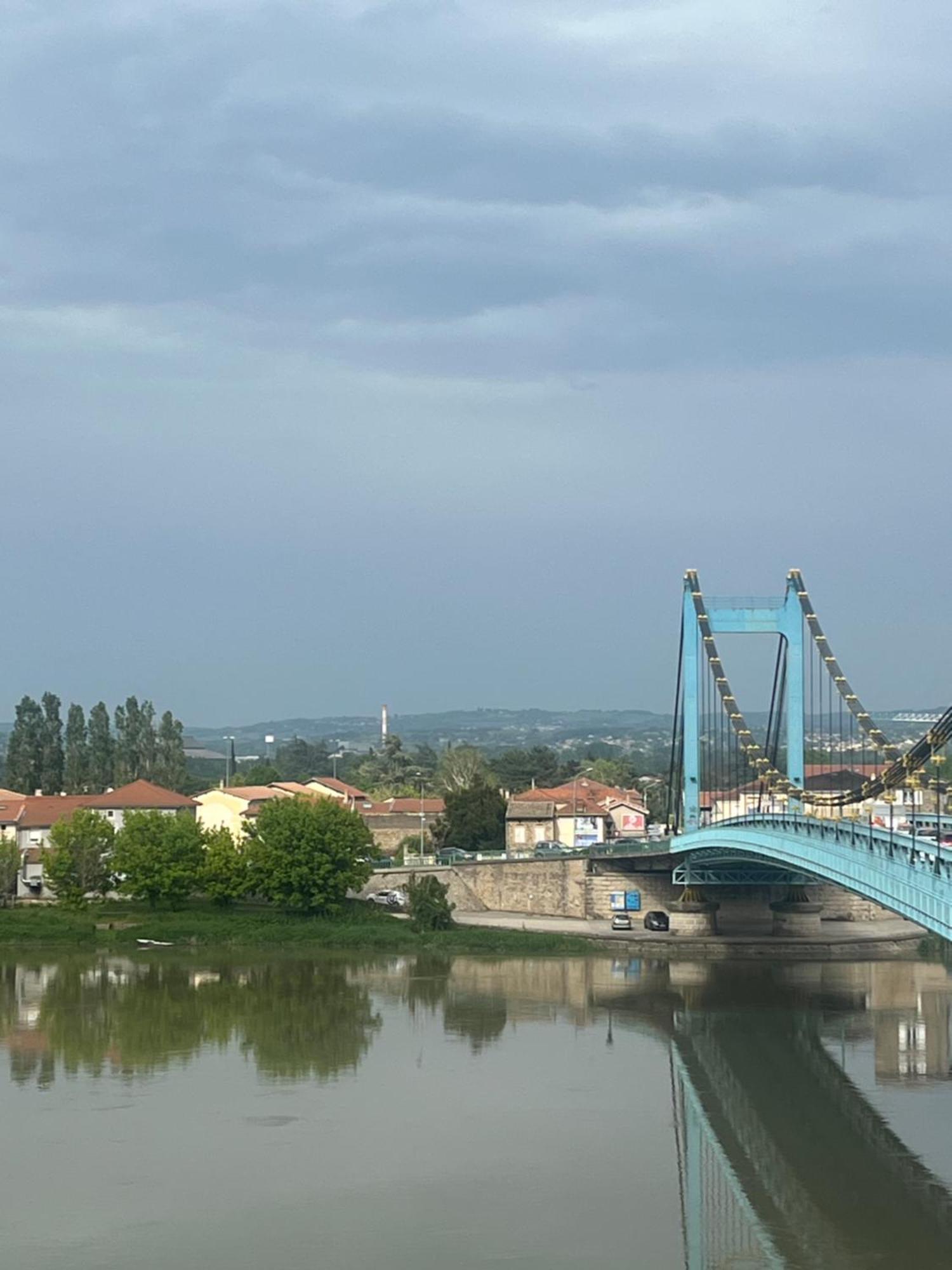 Appartement Prive « Blue Bridge & Sauna » Serrières-en-Chautagne Esterno foto